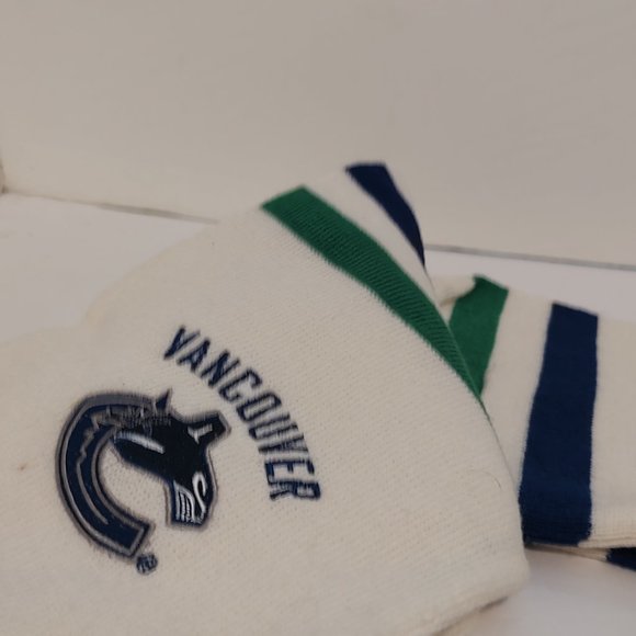 Vancouver Canucks Soccer Style Scarf Hockey NHL Clean NEW Never Used - Picture 3 of 5